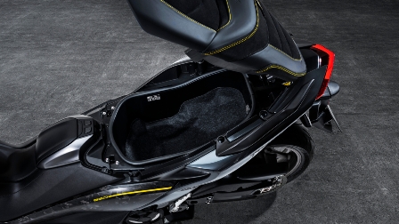 tmax 560 20th aniversario 12