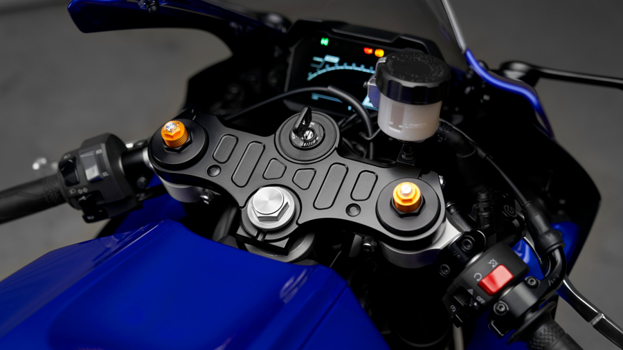 YAMAHA R7 2021 09 YAMAHA R7 2021 09